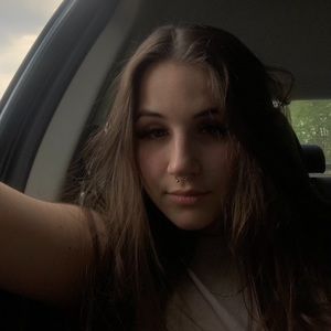 Meet your Posher, Jade